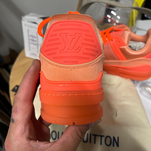 Louis Vuitton Designer Sneakers NWT with Canvas Bag. Never worn… trusted source. - Picture 6 of 13